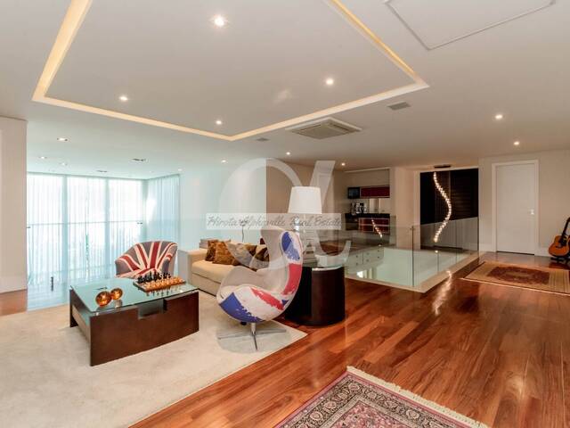 Casa para Venda em Santana de Parnaíba - 4