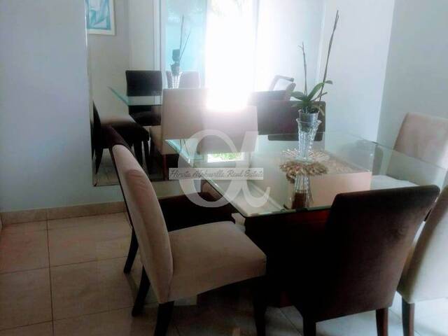 Casa para Venda em Santana de Parnaíba - 4