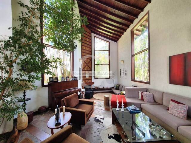 Casa para Venda em Santana de Parnaíba - 3