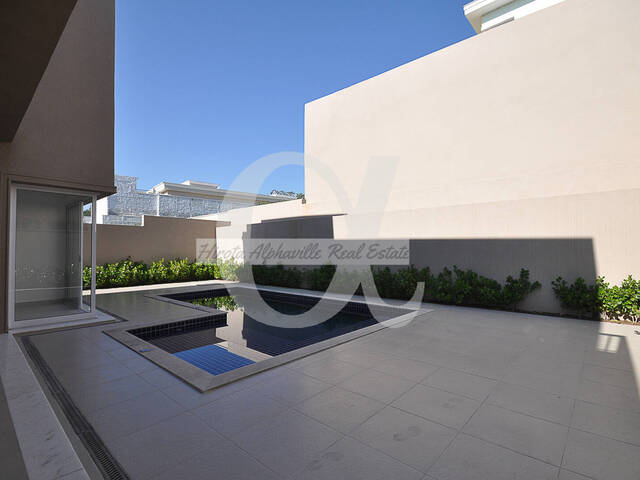 Casa para Venda em Santana de Parnaíba - 3