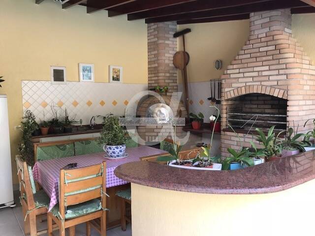 Casa para Venda em Santana de Parnaíba - 2