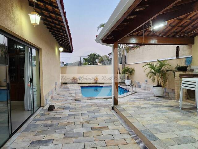 Casa para Venda em Santana de Parnaíba - 2