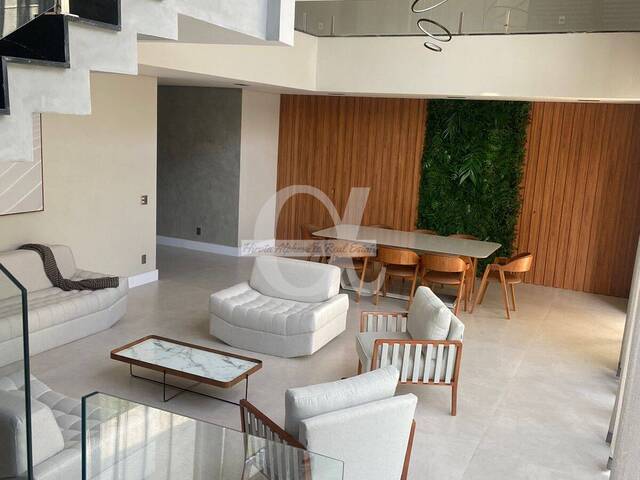 Casa para Venda em Santana de Parnaíba - 3