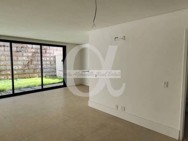 Casa para Venda em Santana de Parnaíba - 4