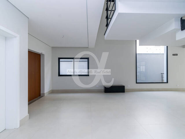 Casa para Venda em Santana de Parnaíba - 5