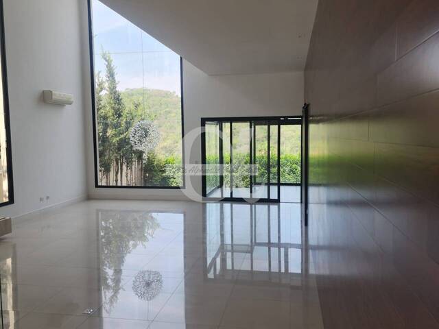 Casa para Venda em Santana de Parnaíba - 4