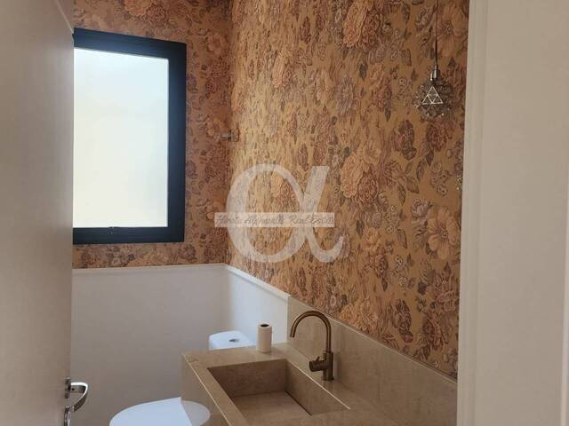 Casa para Venda em Santana de Parnaíba - 2