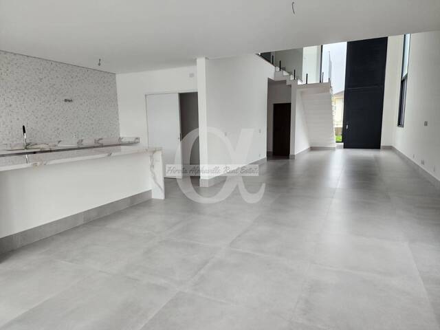 Casa para Venda em Santana de Parnaíba - 5