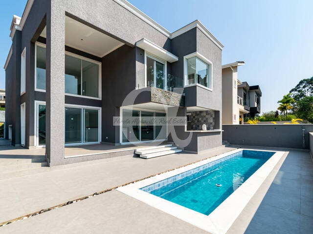 Casa para Venda em Santana de Parnaíba - 2