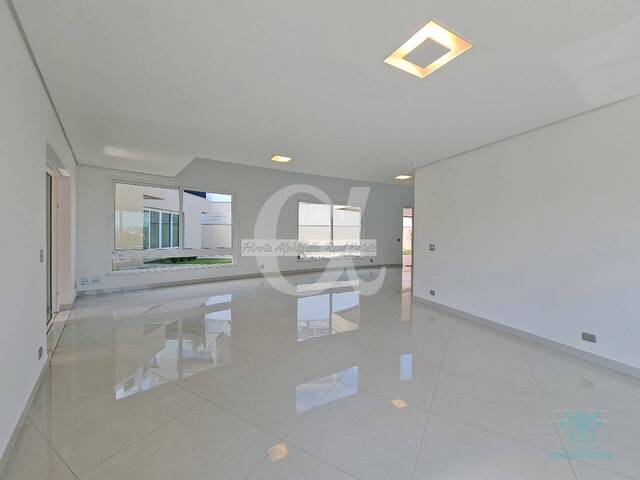 Casa para Venda em Santana de Parnaíba - 5