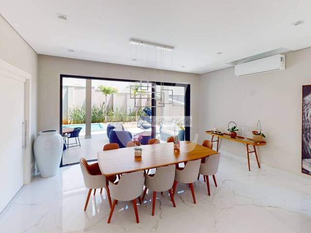 Casa para Venda em Santana de Parnaíba - 4