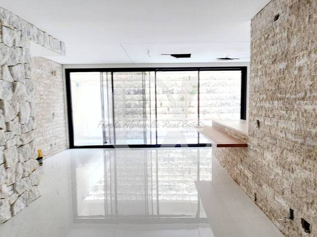 Casa para Venda em Santana de Parnaíba - 4