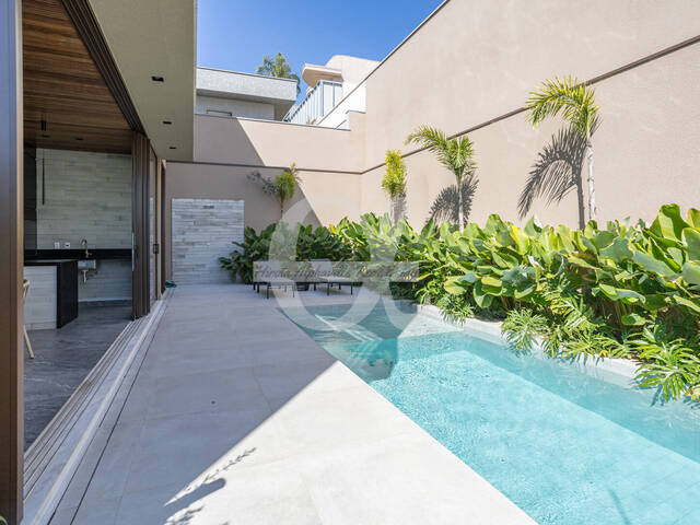 Casa para Venda em Santana de Parnaíba - 5