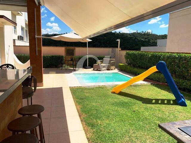 Casa para Venda em Santana de Parnaíba - 5