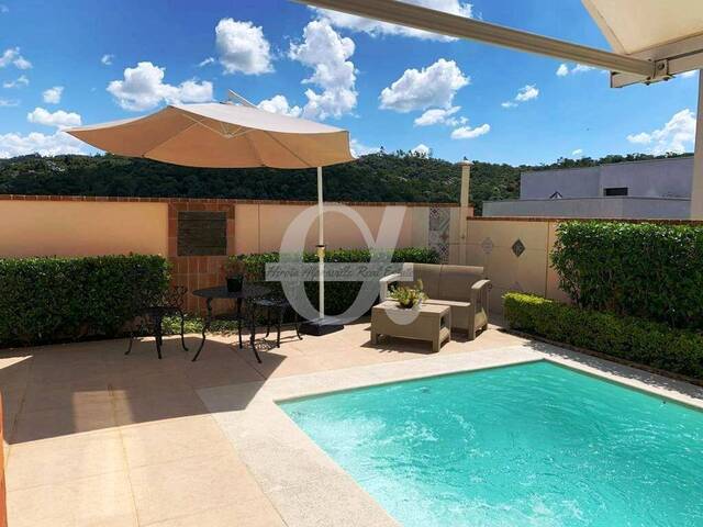 Casa para Venda em Santana de Parnaíba - 2