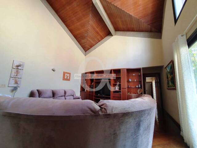 Casa para Venda em Santana de Parnaíba - 5