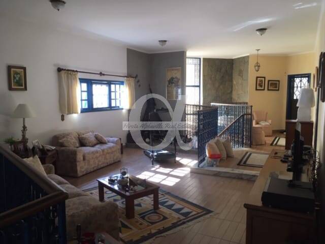 Casa para Venda em Santana de Parnaíba - 2