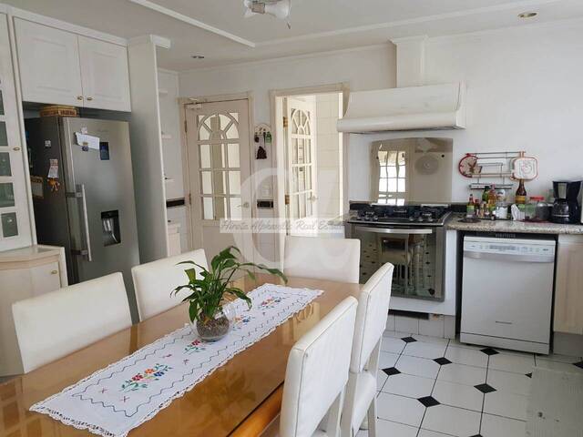 Casa para Venda em Santana de Parnaíba - 4