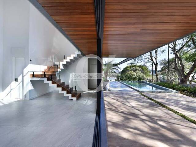 Casa para Venda em Santana de Parnaíba - 5