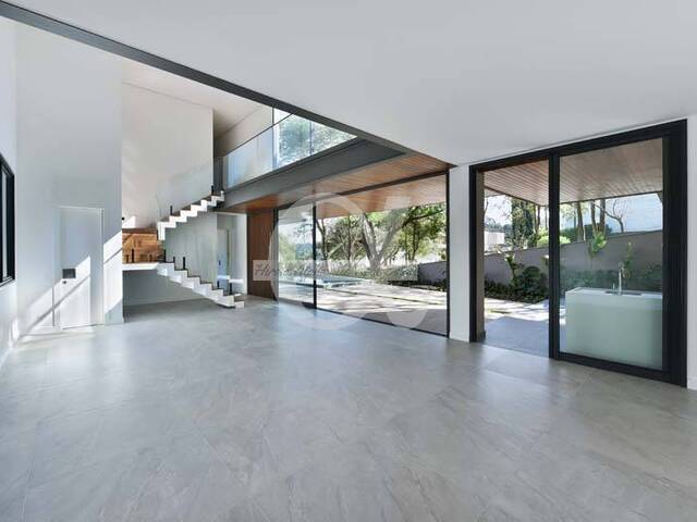 Casa para Venda em Santana de Parnaíba - 3