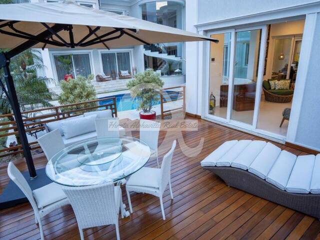 Casa para Venda em Santana de Parnaíba - 4