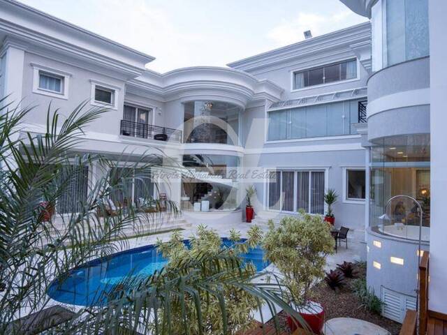 Casa para Venda em Santana de Parnaíba - 3