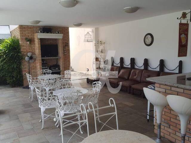 Casa para Venda em Santana de Parnaíba - 3