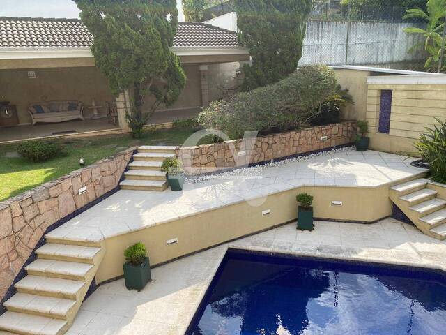 Casa para Venda em Santana de Parnaíba - 3