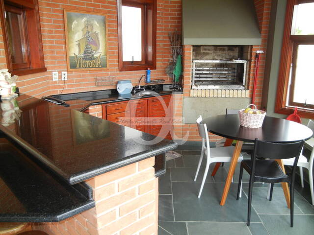 Casa para Venda em Santana de Parnaíba - 4