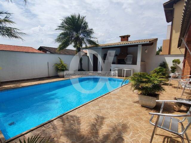 Casa para Venda em Santana de Parnaíba - 3