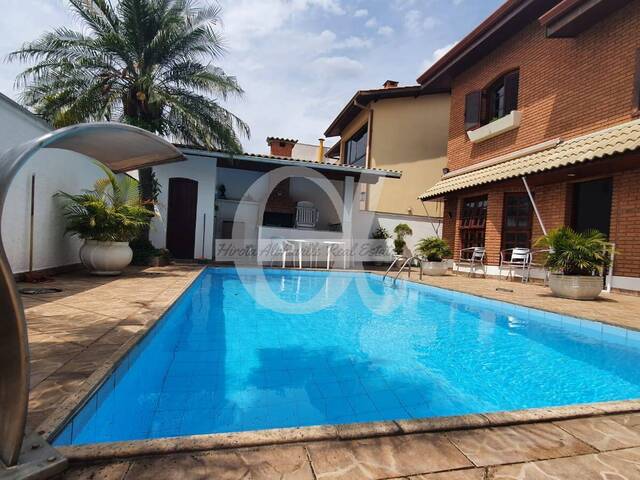 Casa para Venda em Santana de Parnaíba - 2