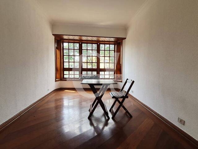 Casa para Venda em Santana de Parnaíba - 5