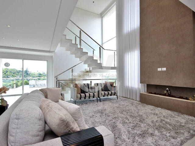 Casa para Venda em Santana de Parnaíba - 3