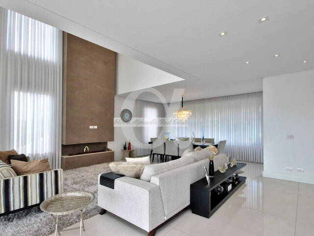 Casa para Venda em Santana de Parnaíba - 2