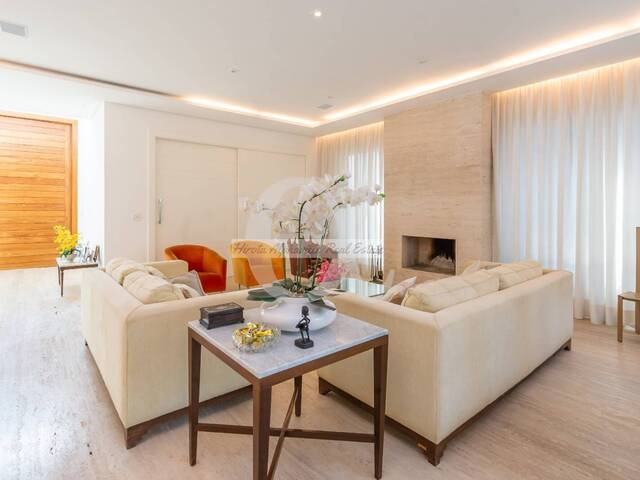 Casa para Venda em Santana de Parnaíba - 2