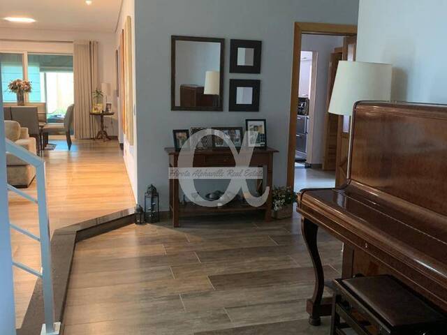 Casa para Venda em Santana de Parnaíba - 3