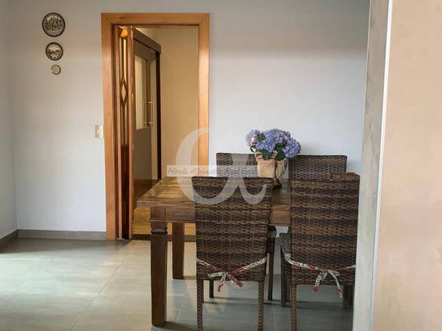 Casa para Venda em Santana de Parnaíba - 5