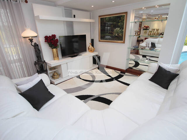 Casa para Venda em Santana de Parnaíba - 2