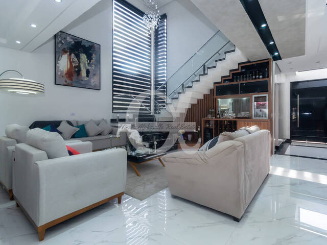 Casa para Venda em Santana de Parnaíba - 3