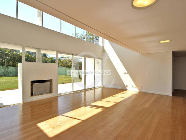 Casa para Venda em Santana de Parnaíba - 3