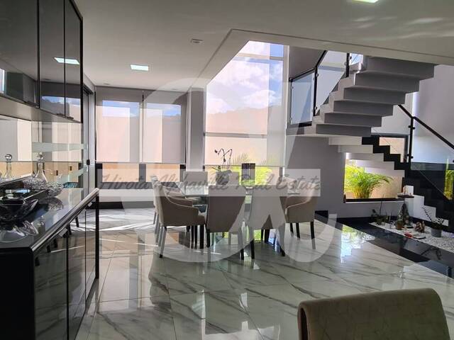 Casa para Venda em Santana de Parnaíba - 5