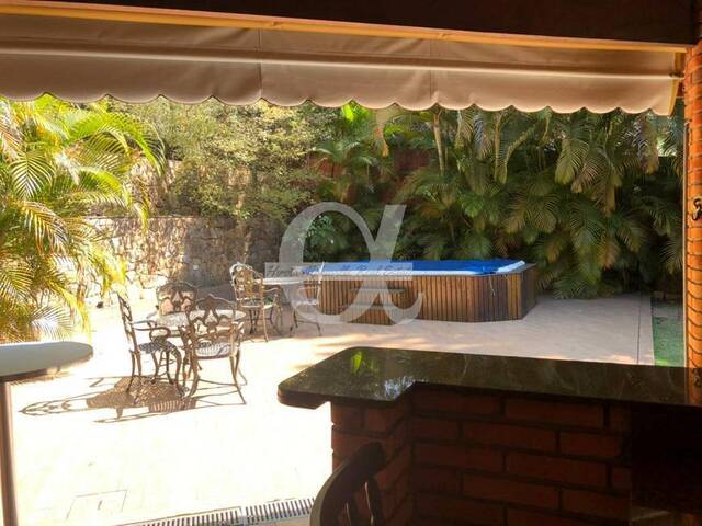 Casa para Venda em Santana de Parnaíba - 5