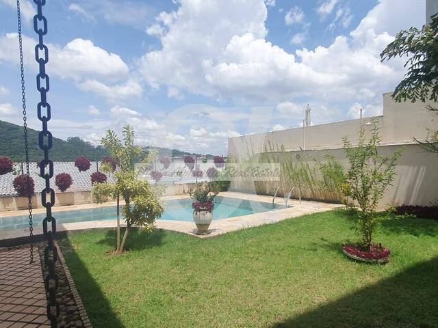 Casa para Venda em Santana de Parnaíba - 3