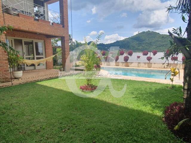 Casa para Venda em Santana de Parnaíba - 2