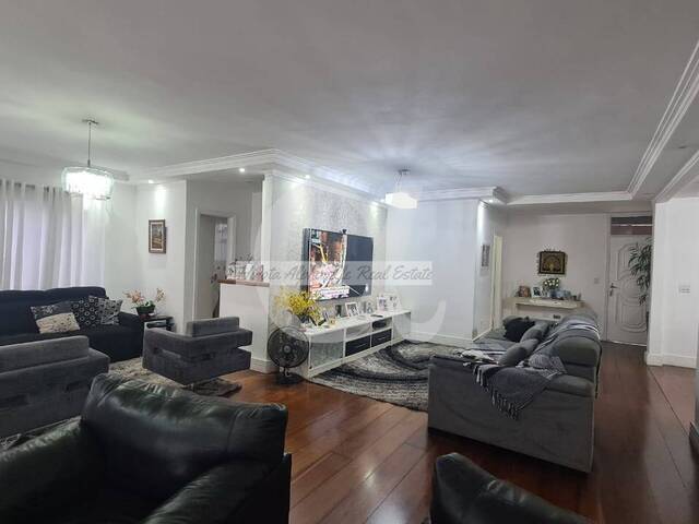 Casa para Venda em Santana de Parnaíba - 2