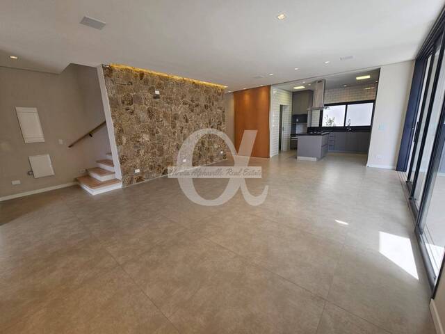 Casa para Venda em Santana de Parnaíba - 2