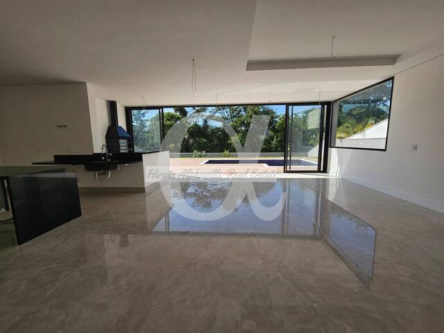 Casa para Venda em Santana de Parnaíba - 2