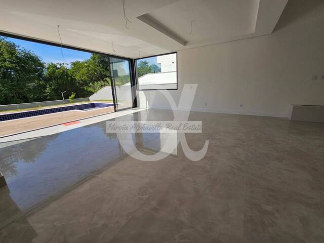 Casa para Venda em Santana de Parnaíba - 5