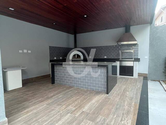 Casa para Venda em Santana de Parnaíba - 3