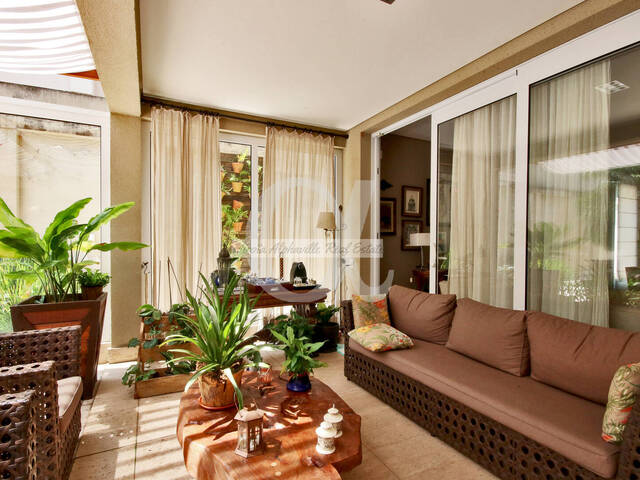 Casa para Venda em Santana de Parnaíba - 5